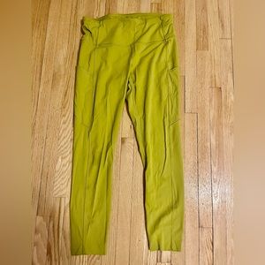 3/4 lulu lemon tights